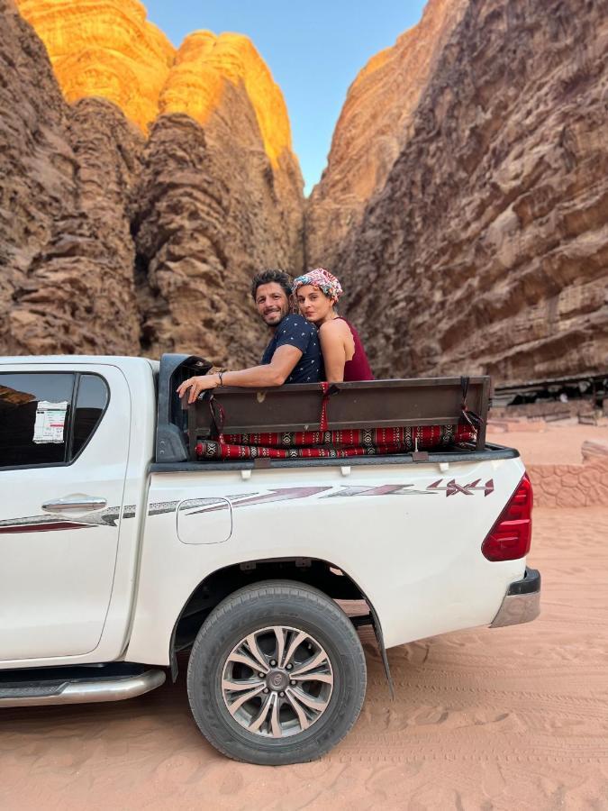 Wadi Rum Sunset Camp Bagian luar foto