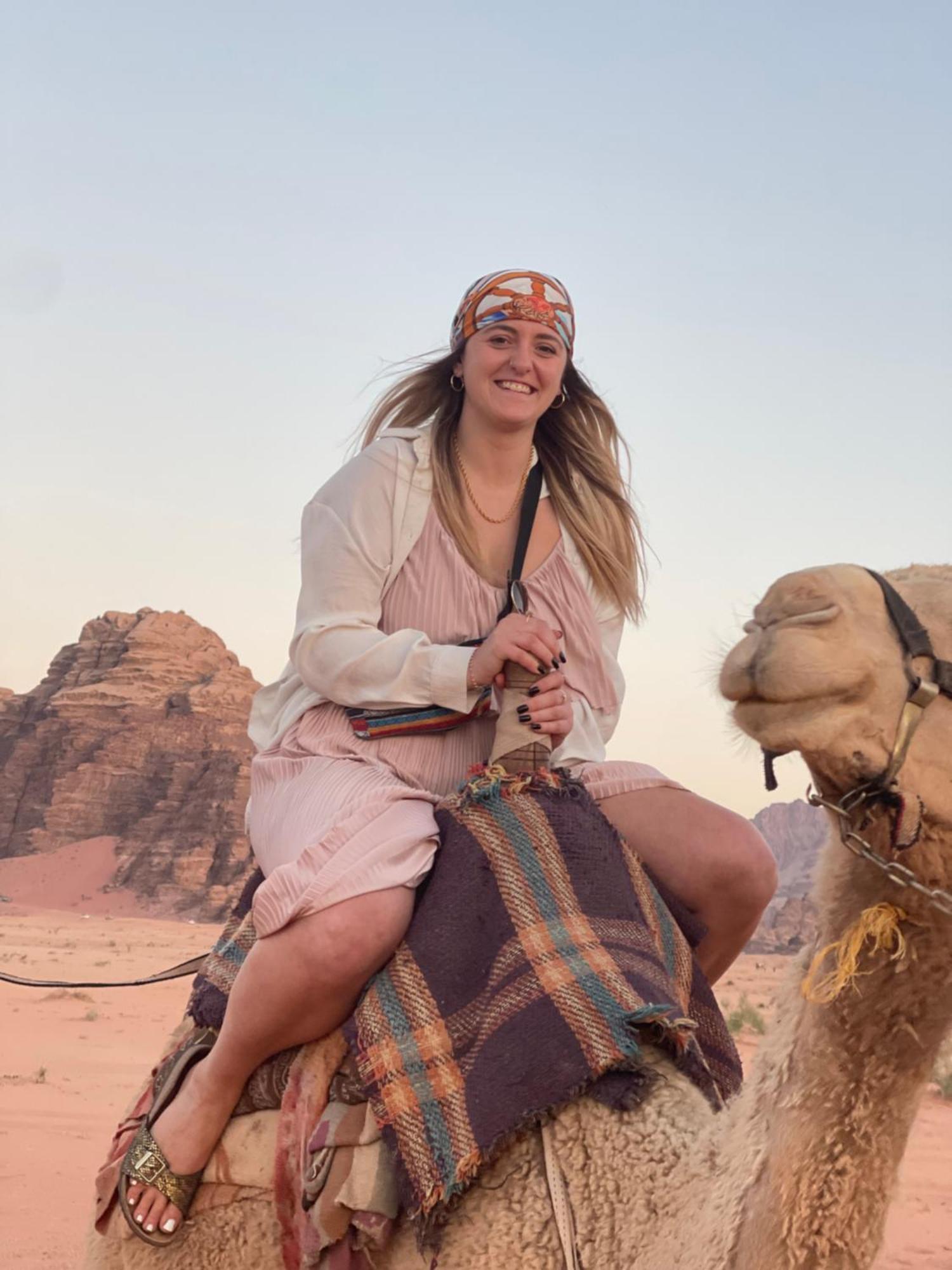 Wadi Rum Sunset Camp Bagian luar foto